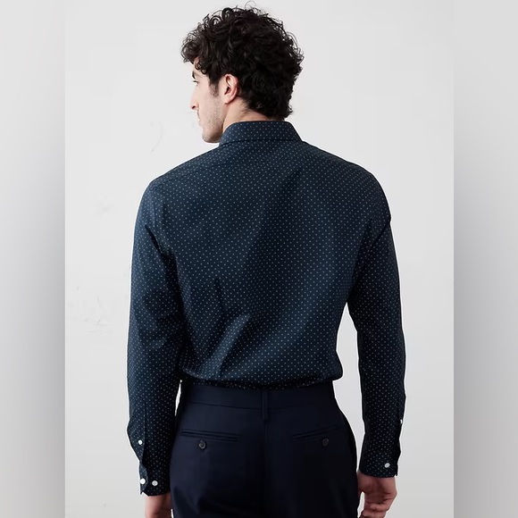Banana Republic Mens M Supima Cotton Camden Fit Navy White Polka-dot Button Down - Picture 2 of 9